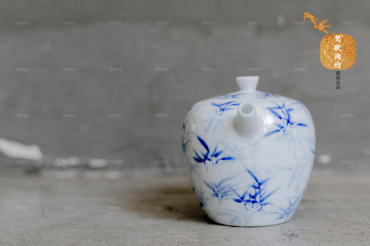 【源自宝岛台湾】莺歌陶坊 全手工青花瓷风竹壶 220ml 商品图1