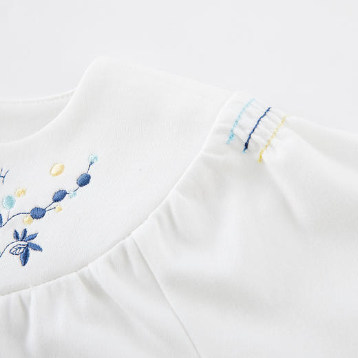 英氏女童春秋精致优雅T恤纯棉圆领长袖套头衫百搭上衣YRTAJ12183A 商品图3