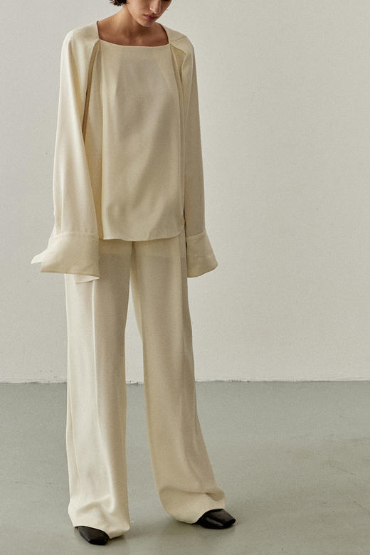 Viktoria Chan | SS22002 Rika wide trousers  [阔腿裤 浅米 / 黑] 商品图7