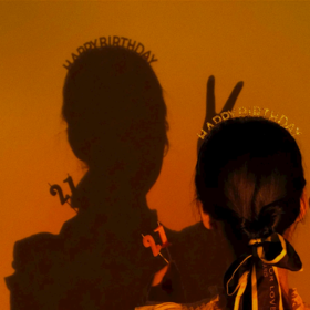 日落灯+英文生日发箍