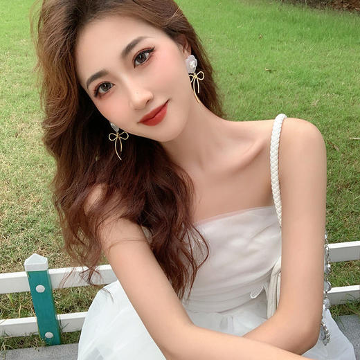 白月光~精致花朵金属蝴蝶结耳环2021年新款潮ins轻奢设计耳饰女 商品图7