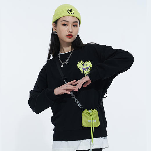 MISHKA刺绣套头圆领卫衣M21100412M 商品图1