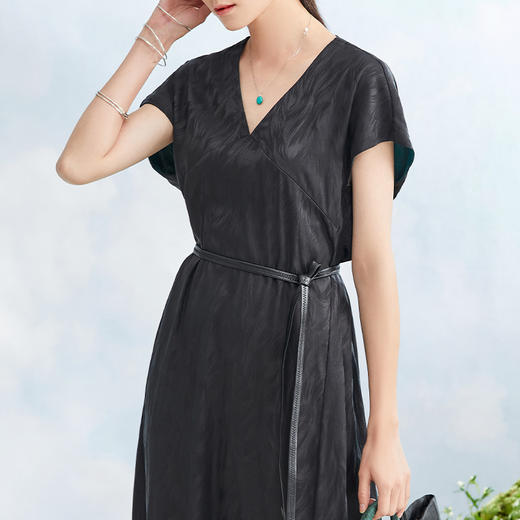 TANGY Collection/天意精品2022年春夏新品简约女士连衣裙 商品图3