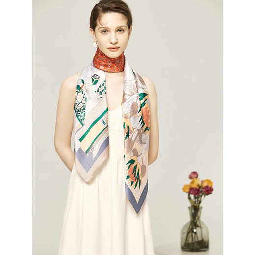 【服饰鞋包 】女士新款大方巾重磅16姆米真丝丝绸围巾 商品图0