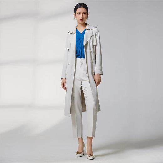 蓝地立翻领双排扣长风衣BLWCF037000 商品图3