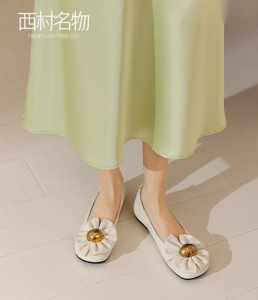 西村名物2022春季新款法式花朵浅口单鞋女复古小众设计皮鞋X22AE19061 商品图1