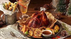 玫瑰露酒香草脆皮烤鸡