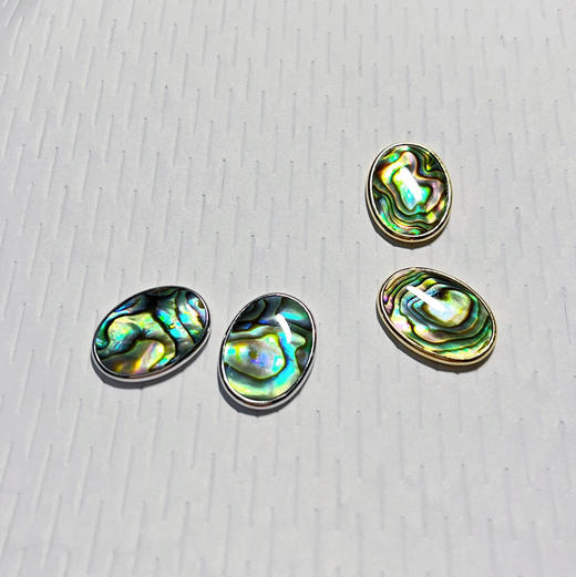 CHIC系列 18K镶鲍鱼贝 耳钉 商品图1