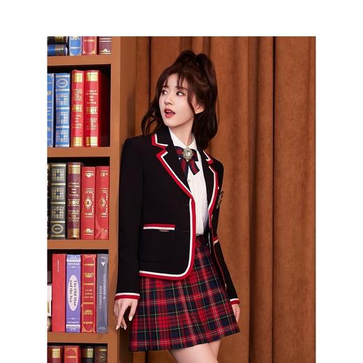Teenie Weenie小熊【赵露思同款】2022年春款JK学院直筒黑色西装TTJK221202P 商品图1