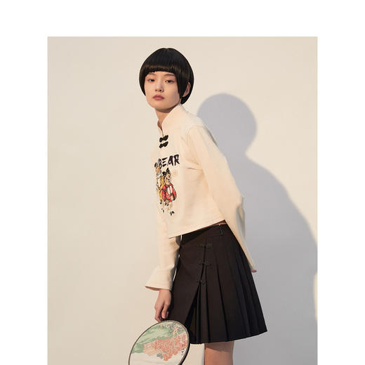 TeenieWeenie小熊2022春季新款半高领盘扣短款卫衣TTMA221103L 商品图1