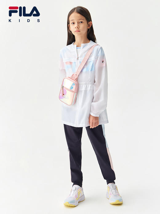 小斐乐女童梭织外套2022夏季新款儿童防晒衣中大童运动上衣K12G221707F 商品图4