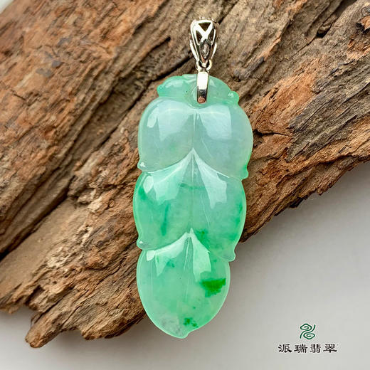 派瑞翡翠 18k金翡翠挂件 糯冰种 飘翠 商品图1