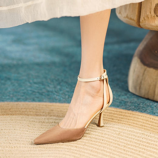 优雅百搭，包头尖头细跟高跟凉鞋LCC-C981 商品图3