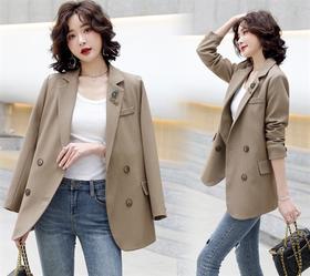 遮肉显瘦，时尚双排扣西装外套HR-XMYR9022