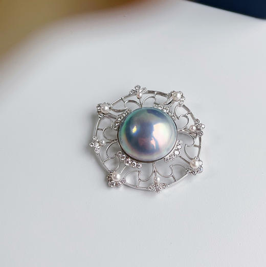 ONLY系列 18K镶天然银色马贝珍珠和钻石 胸针和坠子两用款 商品图0