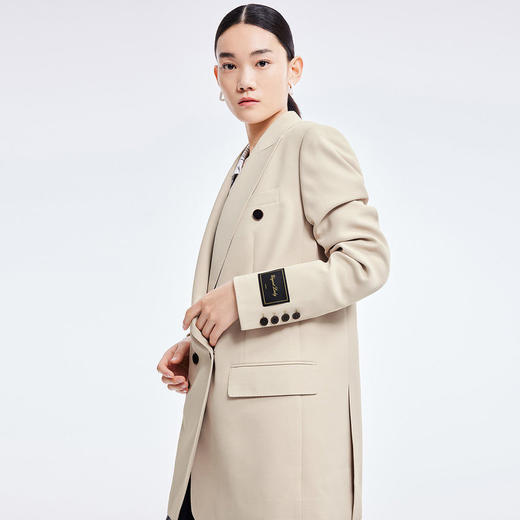 LILY2022夏新款女装气质通勤款撞色排扣宽松西装外套122200c2165 商品图1