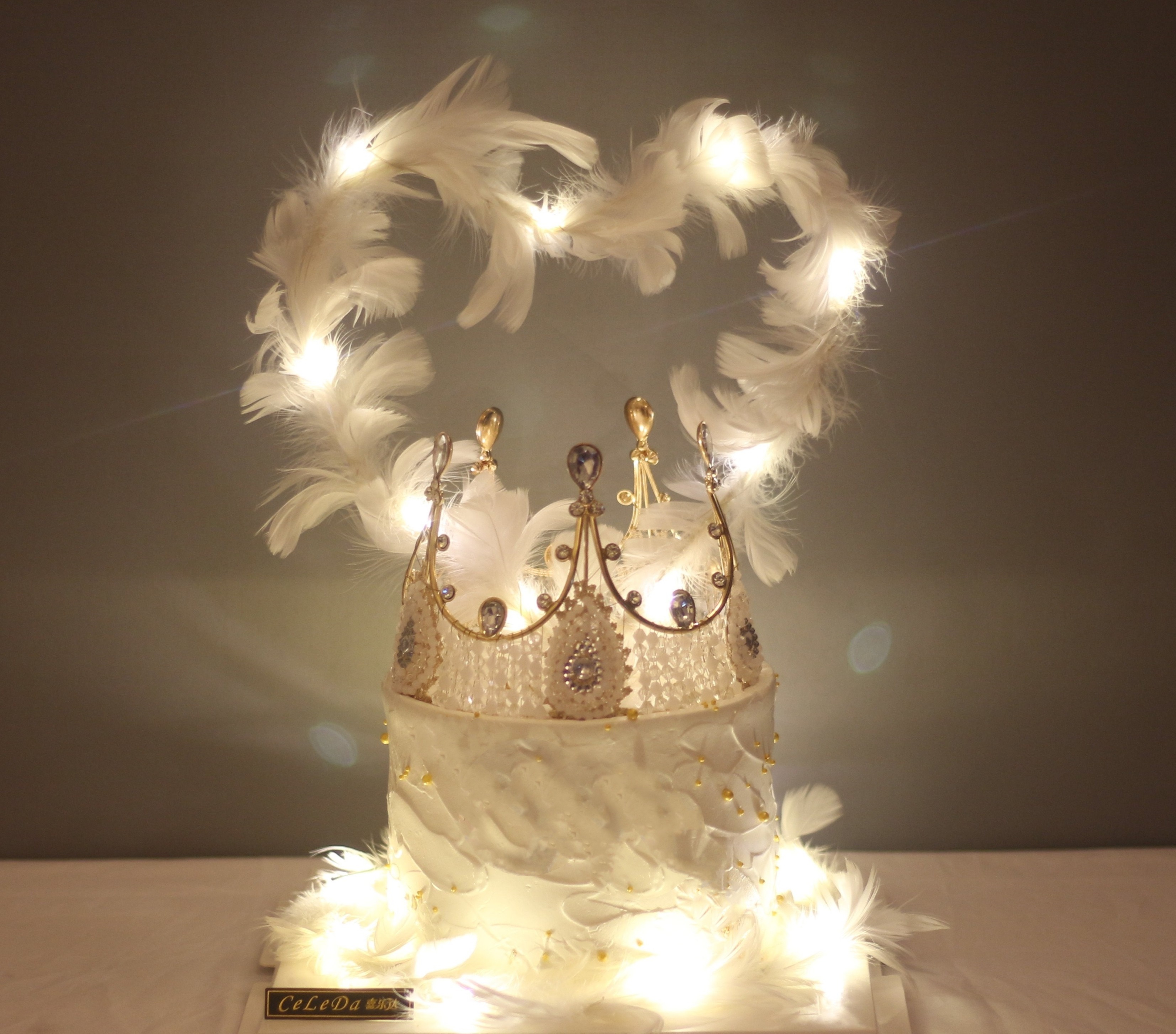 双层羽毛皇冠054