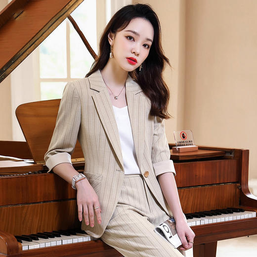 2022中袖新款粉色洋气条纹职业装女士套装韩版女神范工作服 MGG-XXN-22901 商品图1