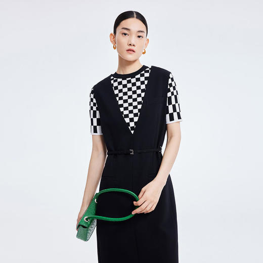 LILY2022夏新款女装时尚优雅V领洋气小黑裙连衣裙女122200C7117 商品图1