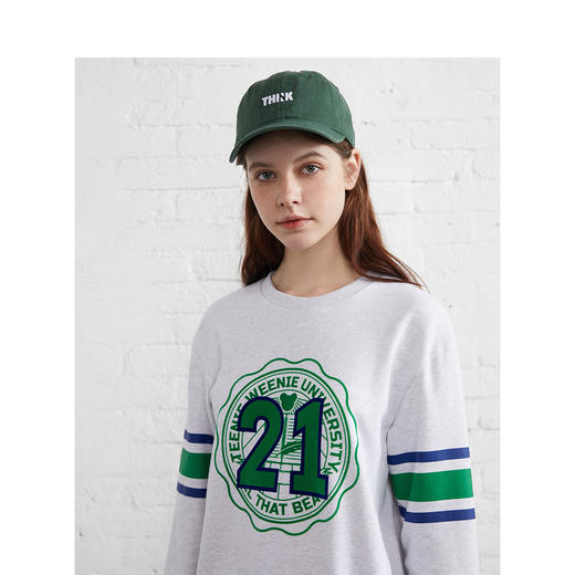 TeenieWeenie小熊2022春季新款圆领套头短款显瘦卫衣TTMA221206P 商品图3