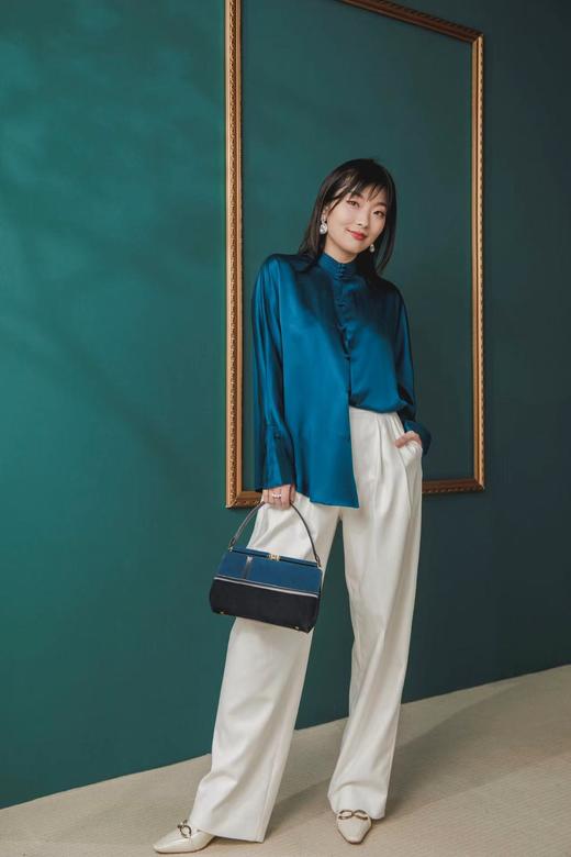 【断码特惠不退换】巨好穿！春夏百搭包头白鞋！尖头猫跟鞋！轻松上脚 随意搭配都很好看！头层小牛皮 全羊皮内里 线条感环形 金属制饰扣 精致小方鞋头 4.5公分异形低跟  气质婉约 云朵般 恣意行走！ 商品图4