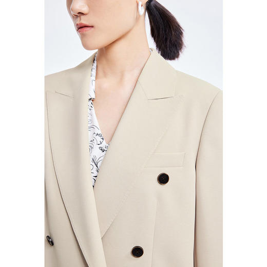 LILY2022夏新款女装气质通勤款撞色排扣宽松西装外套122200c2165 商品图3