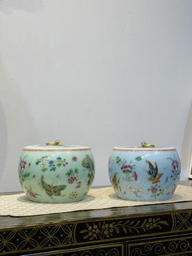 江荣荣：豆青、天蓝蝶恋花盖罐