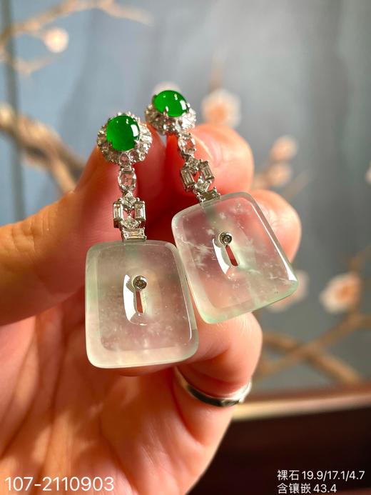 玻璃飘翠方扣耳坠  86999【107-2110903】 商品图0