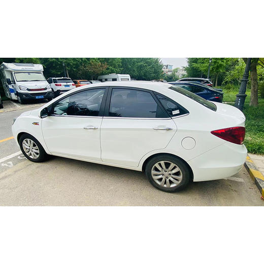 江淮  iEV5 【长租-北京】 商品图3