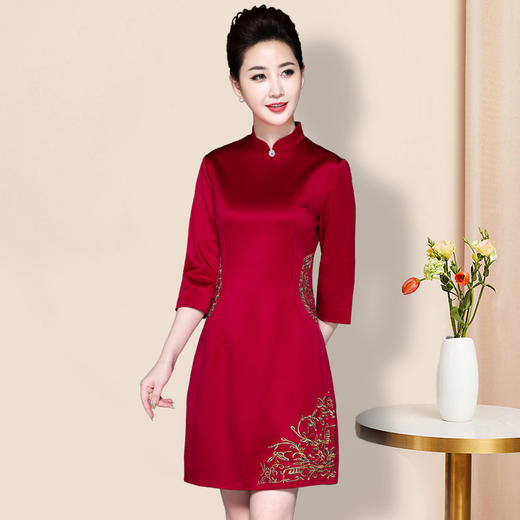 LC-2018春秋新款女装婚庆礼服遮肚显瘦A字连衣裙 商品图0