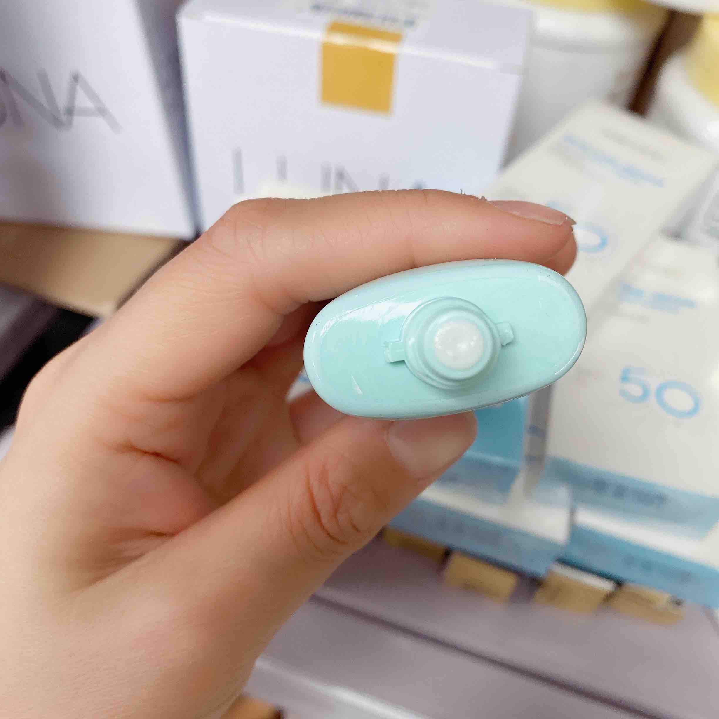 玫黛琳采洁防晒霜