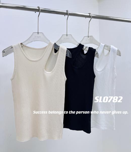 QGB70#肩部镂空弹力背心 商品图0