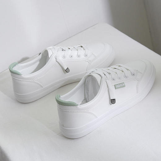 【万沃青春至上软底小白鞋】加宽鞋头舒适不挤脚亲肤柔软轻爽不易老化采用手感柔软的PU材质，为你解决磨脚烦恼属于你的青春活力 商品图11