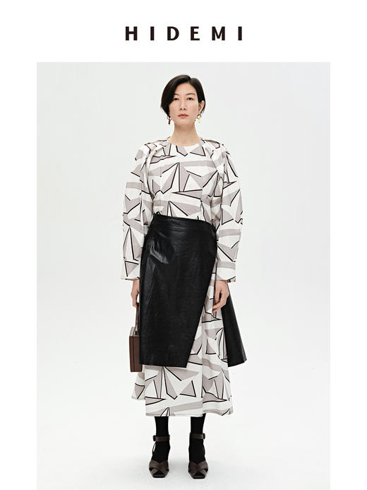 HIDEMI 简约几何印花设计感廓形显瘦收腰露背连衣裙 商品图0