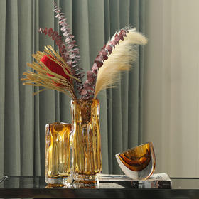 2022.3月新款加厚三角玻璃花瓶