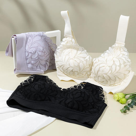 【早春重磅 花瓣内衣】早春花瓣乳胶内衣 花开迷人 清秀唯美 舒适好穿 解压零束缚 柔软有型 商品图0