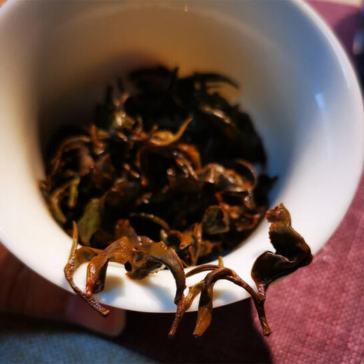 荒蕊 台湾新竹 峨眉东方美人茶 白毫乌龙茶 浓香型 高山茶  75g/罐 商品图3