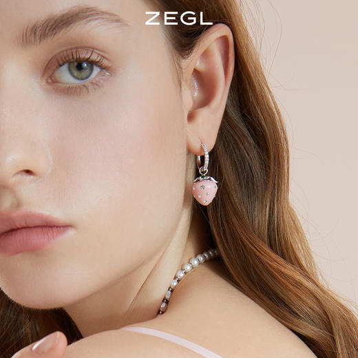 ZEGL设计师草莓季粉色耳环女2022年新款潮可爱耳钉耳扣小众耳饰品 商品图3