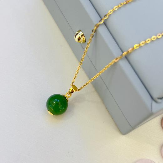 金麒麟 麒麟瑞祥 足金和田玉吊坠 商品图0