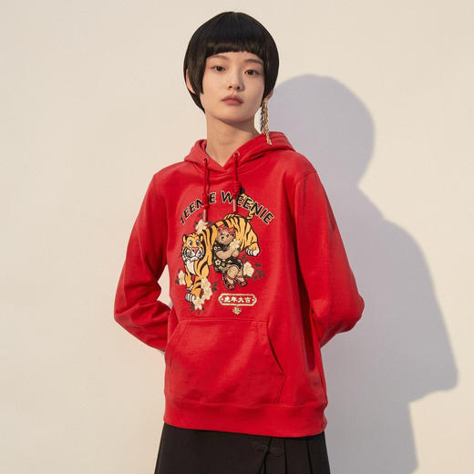 TeenieWeenie小熊春季新款国潮卡通刺绣红色连帽卫衣TTMW221103L 商品图0