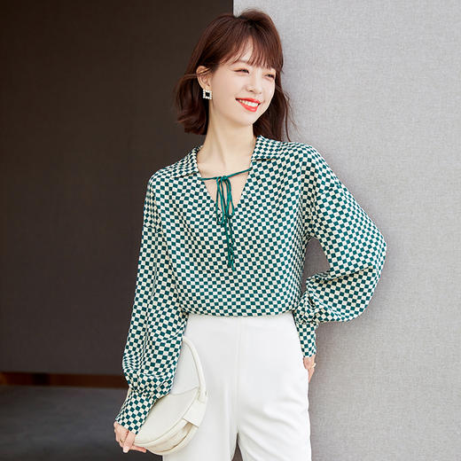 2022年春装新款小众设计感V领格子衬衫雪纺衫上衣  NSM1757 商品图1