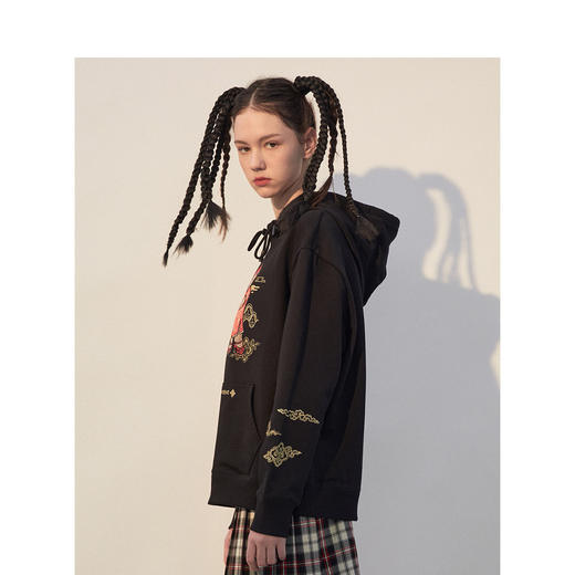 TeenieWeenie小熊2022春季新款卡通刺绣虎年休闲显瘦连帽卫衣TTMW221101L 商品图2