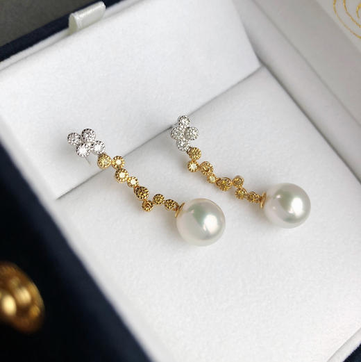 CHIC系列 18K钻石和南洋珍珠耳坠 商品图0