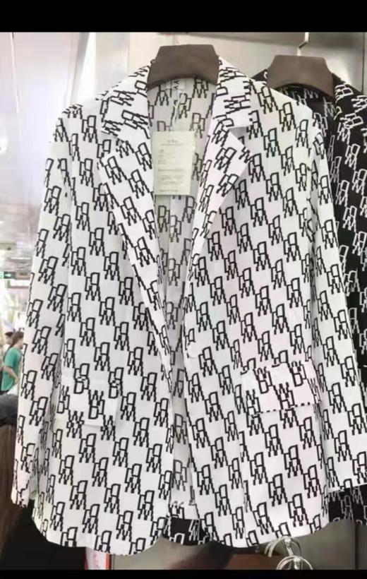 时尚外套1899 商品图0