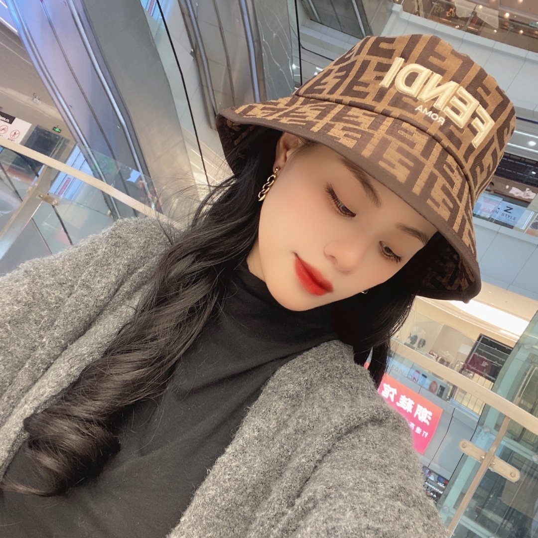芬迪fendi 老花系列渔夫帽 经典ff中古单品 气质穿搭单品 质量杠杠