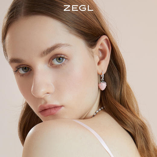 ZEGL设计师草莓季粉色耳环女2022年新款潮可爱耳钉耳扣小众耳饰品 商品图2
