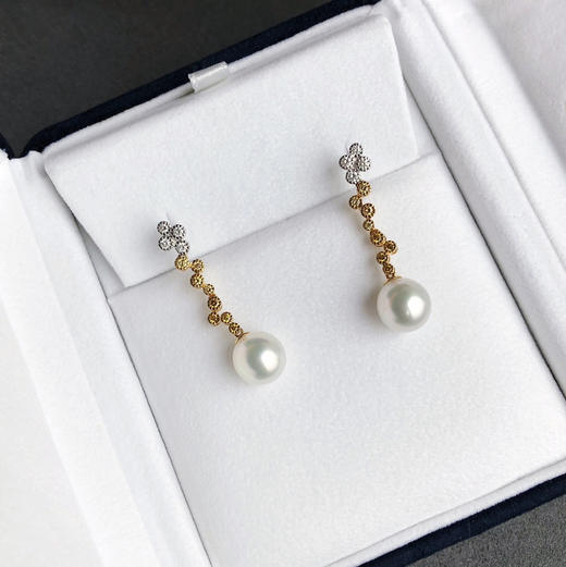 CHIC系列 18K钻石和南洋珍珠耳坠 商品图1