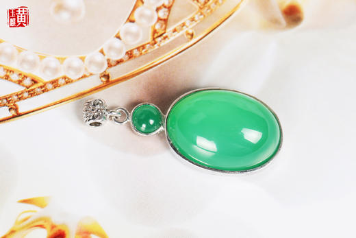 [ 春满 ]  绿玉髓吊坠 | 大颗蛋面，光泽剔透，绿意盎然 商品图1