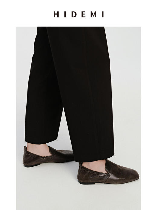 HIDEMI 经典款蜥蜴压纹深棕色方头平底鞋 商品图1