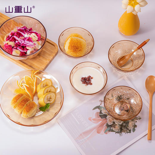 山重山（MOM）玻璃碗套装水果沙拉碗大容量玻璃餐具微波炉耐热泡面碗加厚汤碗透明碗 【顺丰】琥珀色小碗6件套【5英寸】 商品图6
